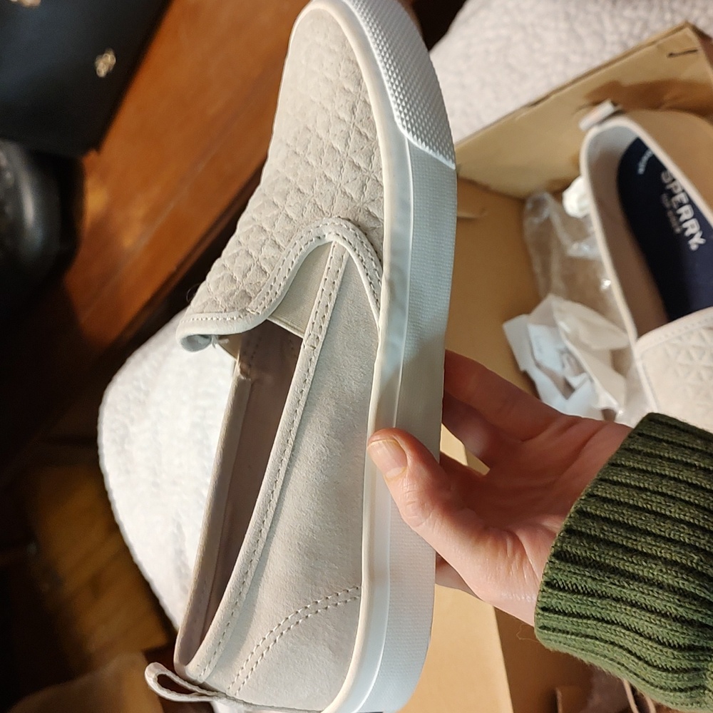 Sperry seaside top-sider 8 M quilted suede leather champagne shoes. NWOT in box. - Picture 4 of 8